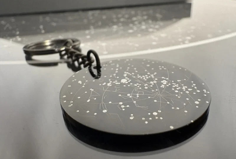 「Black Night」夜空のあなたの星 名入れキーホルダー